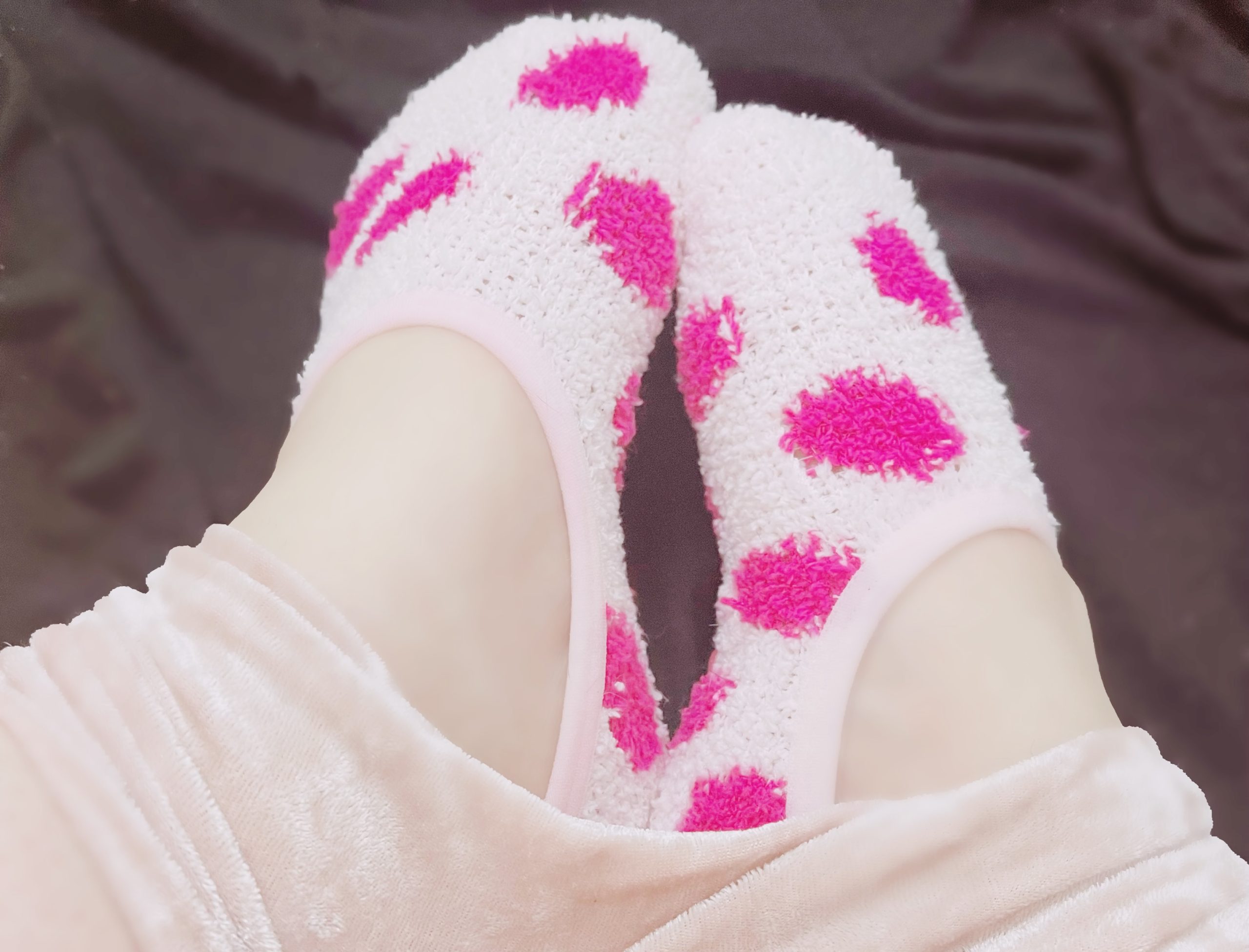 Feet tied with pussy rubbing!